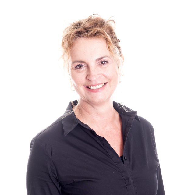 Sarah Hall - ISCVE - NSL_1887 2000px Square